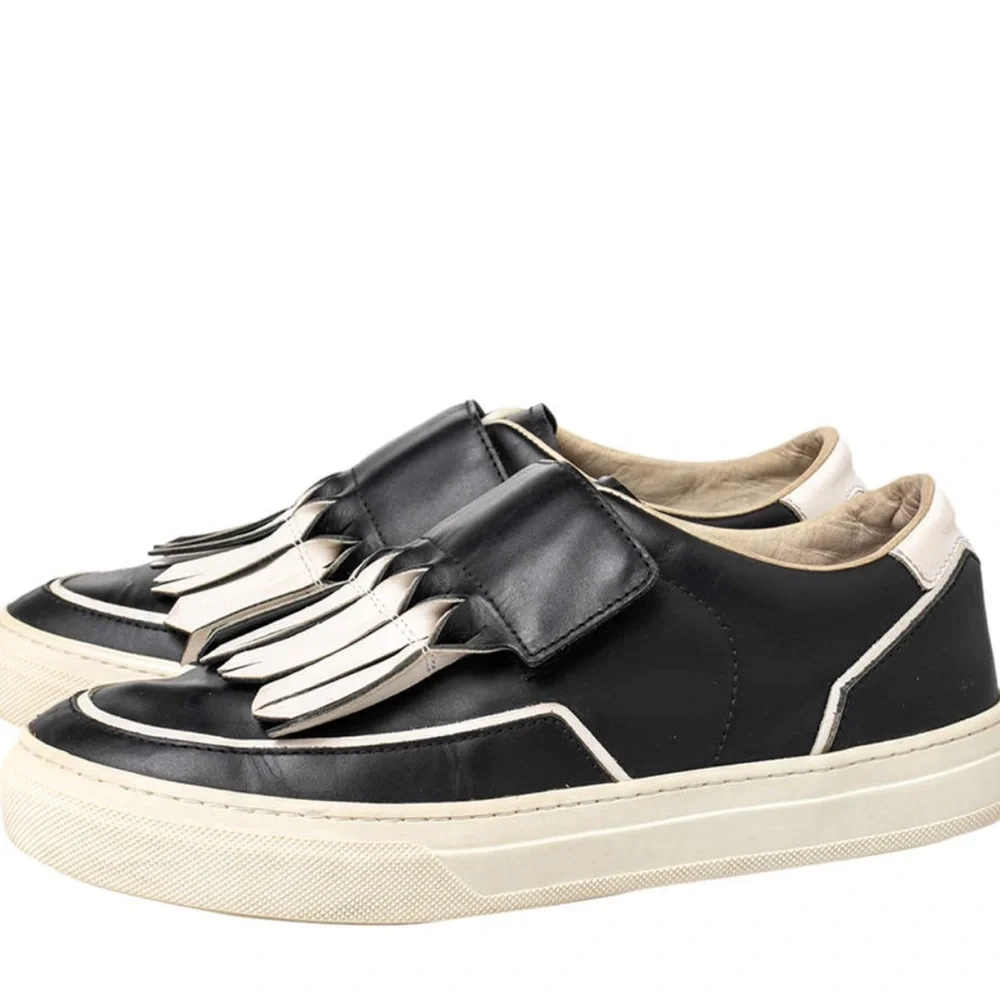 Tod’s Loafers Kiltie Fringe Black and White Leather Slip-on Sneakers Size 5